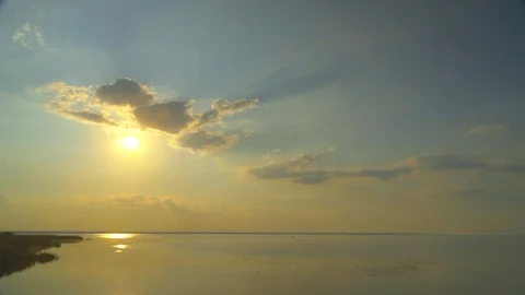 Sunset on the Dnieper river. Ukraine Video stock 113917707