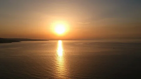 Sunset drone flight over ocean/sea Stock Footage 93095504