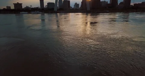 Sunset Drone Shot of Gateway Arch in St. Louis, Missouri Stock Footage 123830798
