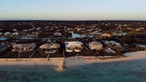 Sunset Drone View of Bahamia Gated Community and Coastal Homes, Freeport Видео 103237253