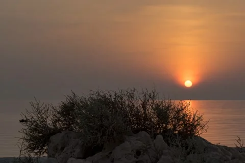 Sunset from Dukhan beach Stockbeeldmateriaal 163728963