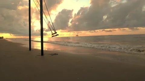 Sunset Duta Beach 库存影片 134503295