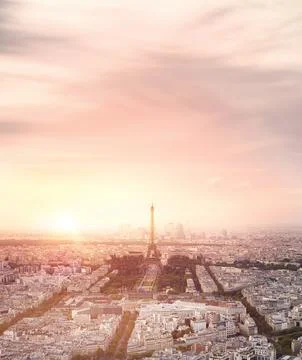 Sunset Eiffel tower and Paris city view form Triumph Arc. 스톡 사진