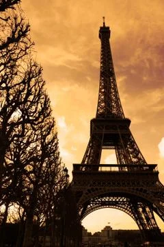 Sunset on the eiffel tower Stockfoto's