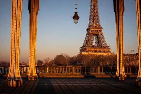Sunset on the Eiffel Tower, seen from Pont de Bir Hakeim bridge, Paris Stock Photos