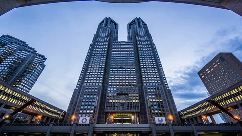 From sunset to evening,the scene of the new tokyo city hall,Japan 스톡 동영상 82095361