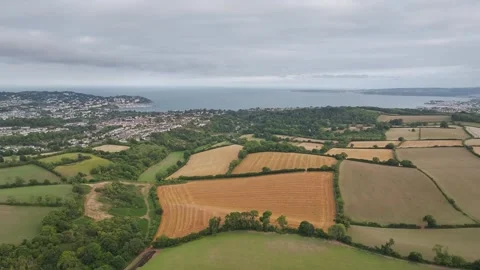Sunset of Fields and Farms over Devon from a drone, Torquay, Torbay, Devon, UK Vidéo 314988819