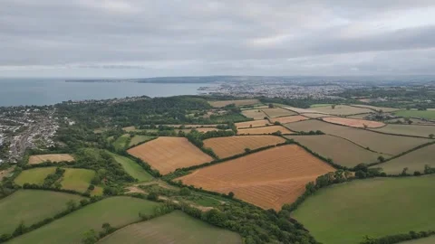 Sunset of Fields and Farms over Devon from a drone, Torquay, Torbay, Devon, UK Vidéo 314988830