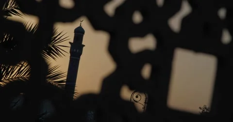 Sunset Focus Pull of Al Lawati Mosque Minaret in Souk Mutrah Area (4K) Stock Footage 45872219