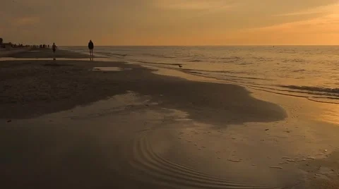 Sunset glow over ocean Vídeos de archivo 45479499