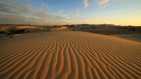 Sunset in the Gobi Desert. Mongolia 스톡 동영상 113131036