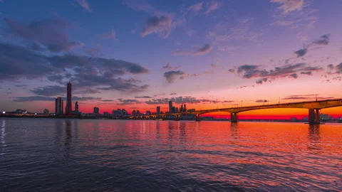 Sunset at Han river and bridge in Seoul City,South Korea (zoom in) 動画素材 145341435