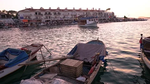 Sunset in the harbor Vídeos de archivo 148261756