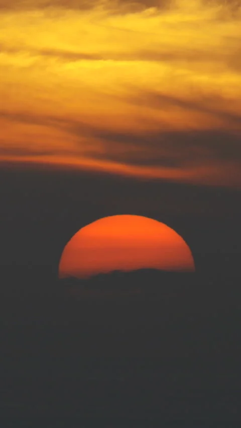 Sunset in Hawaii vertical video Stock Footage 293154092