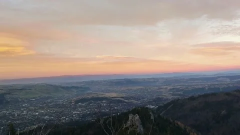 Sunset in a high mountain in Poland with orange clouds 库存影片 219543301