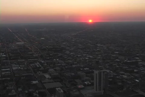 Sunset horizon Chicago Sears Tower time lapse Stock Footage 353968