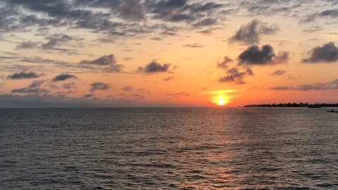 Sunset on the horizon of the sea Stockbeeldmateriaal 111654298