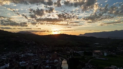 Sunset Hyperlapse Cangas de Onis Asturias Spain Town Aerial 動画素材 337911628