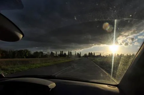 Sunset from inside a car Stock-Fotos