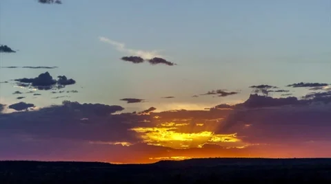 Sunset at Kings Canyon with stunning clouds Northern Territory, Australia 库存影片 49298575