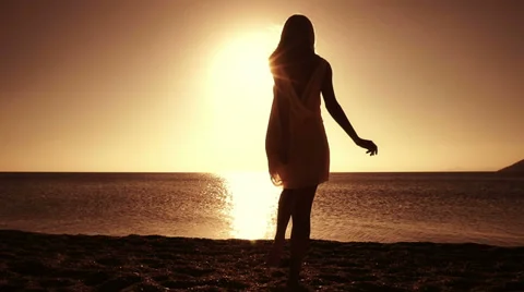 Sunset Lady Video stock 33796446