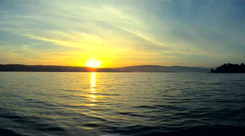 Sunset on the lake 스톡 동영상 852001