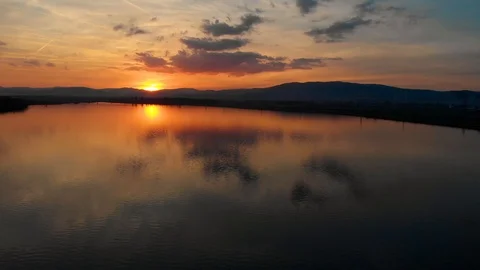 Sunset by the lake 스톡 동영상 117061110