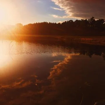 Sunset on the lake Stock-Fotos