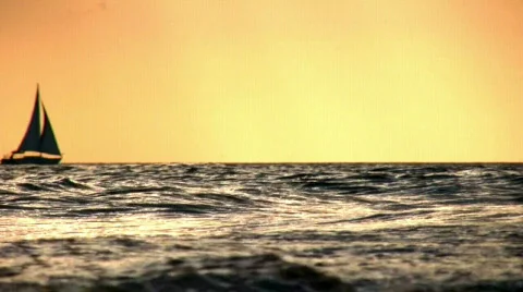 Sunset Life on Ocean 動画素材 773265