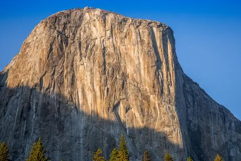 Sunset Light on El Capitan in Fall, Yosemite National Park, California Foto stock