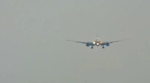 Sunset light main phuket jet plain landing hd thailand Stock Footage 64565425