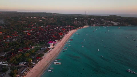 Sunset at low tide at Jungutbatu beach Nusa Lembongan, Bali Indonesia. of Stock Footage 316648983