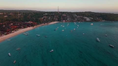 Sunset at low tide at Jungutbatu beach Nusa Lembongan, Bali Indonesia. of Stock Footage 316649155