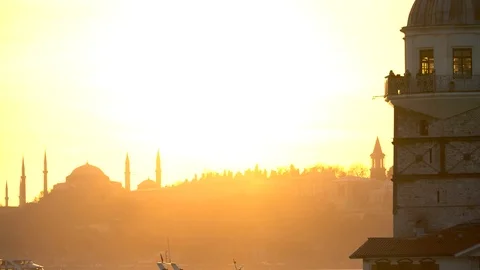 Sunset in Maiden Tower - Leander Tower Kizkulesi - Istanbul, Turkey Stock-Footage 98520795