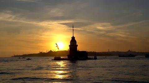 Sunset in Maiden Tower - Leander Tower Kizkulesi - Istanbul, Turkey Stock-Footage 98549974