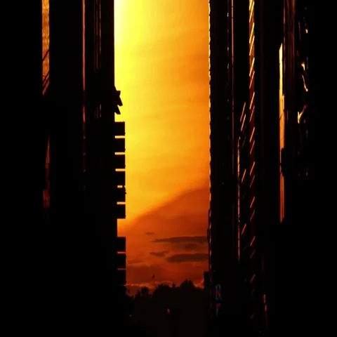 Sunset at Manhattanhenge  Stock Footage 69625334