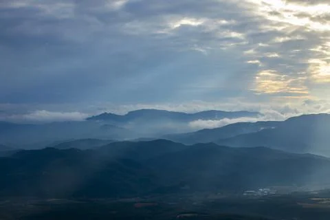 Sunset in Mare De Deu Del Mont peak, La Garrotxa, Spain Foto stock