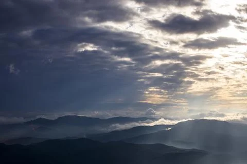 Sunset in Mare De Deu Del Mont peak, La Garrotxa, Spain Stock-Fotos