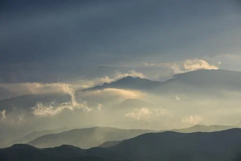 Sunset in Mare De Deu Del Mont peak, La Garrotxa, Spain Stock-Fotos