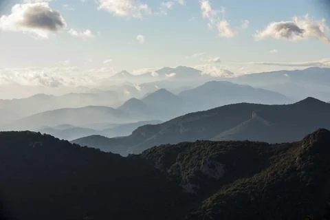 Sunset in Mare De Deu Del Mont peak, La Garrotxa, Spain Stock-Fotos