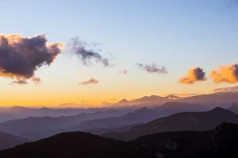 Sunset in Mare De Deu Del Mont peak, La Garrotxa, Spain Stock-Fotos