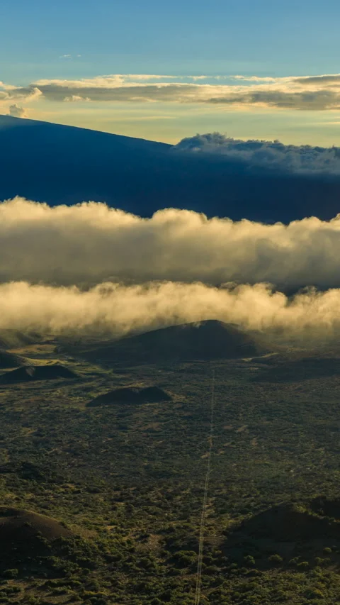 Sunset at the Mauna Kea Mountain in Big Island Stock Footage 293155586
