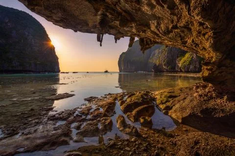 Sunset at the Maya beach on Koh Phi Phi island in Thailand 写真素材