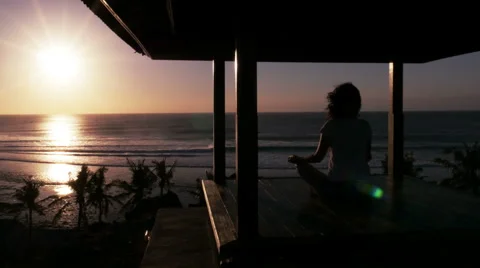 Sunset meditation Video stock 57171879