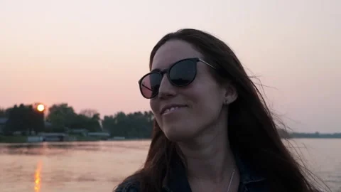 Sunset on a Minnesota Lake in the Summer Видео 335402718
