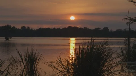 Sunset Mississippi River, time-lapse Video stock 86045677