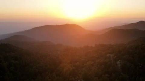 Sunset in the mountain Time-Laps Stockbeeldmateriaal 137282670