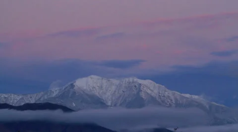 Sunset in the mountains. Stock-Footage 33262062