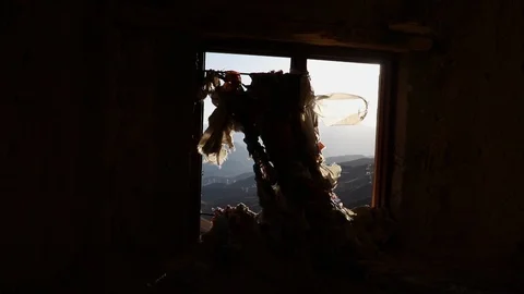 Sunset in the mountains of himalaya, captured from a window Видео 121965073