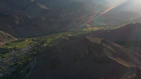 Sunset in the mountains of himalayas Vídeo Stock 123768146
